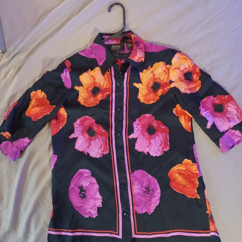 Dana Buchman - Black, Orange & Pink Floral 100% Silk Blouse Sz 4 Petite. 
